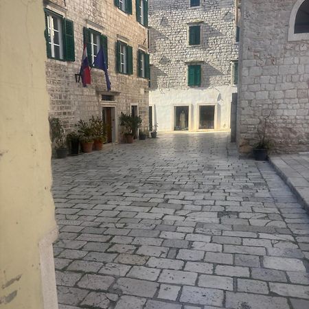 Old Town Apartment Sibenik Ngoại thất bức ảnh