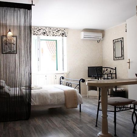 Old Town Apartment Sibenik Phòng bức ảnh