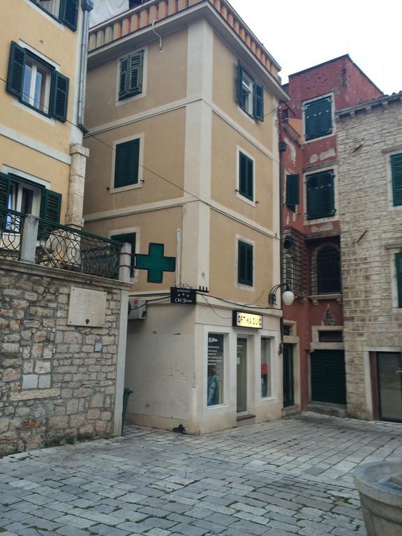 Old Town Apartment Sibenik Ngoại thất bức ảnh