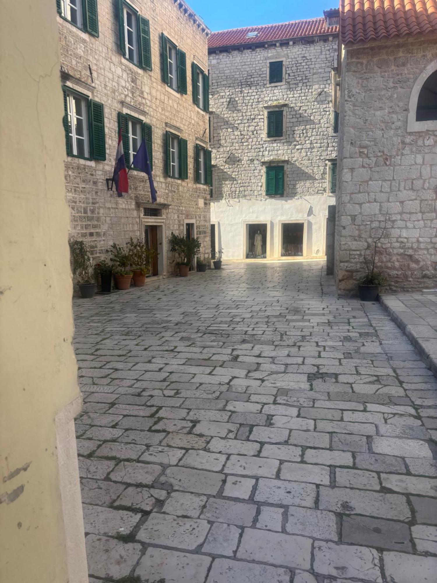 Old Town Apartment Sibenik Ngoại thất bức ảnh